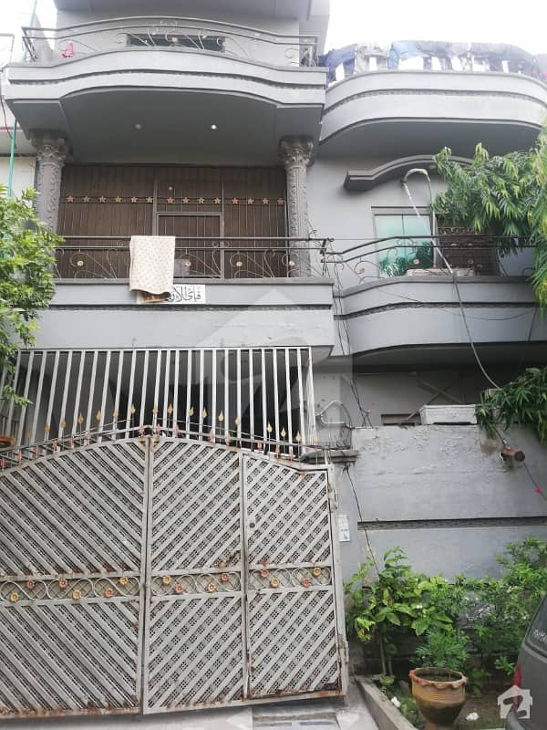 مصطفیٰ ٹاؤن لاہور میں 3 کمروں کا 5 مرلہ مکان 1.2 کروڑ میں برائے فروخت۔