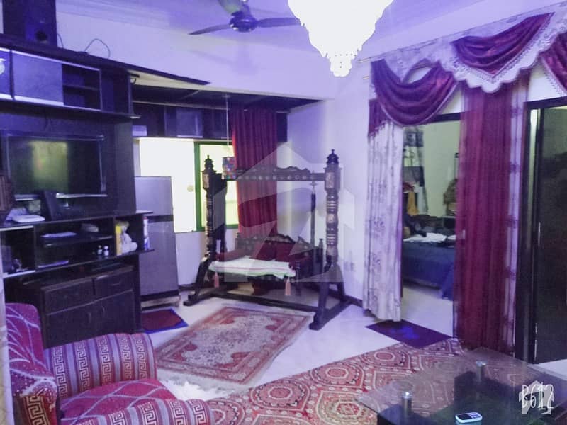 اَپر غزری غِزری کراچی میں 4 کمروں کا 5 مرلہ فلیٹ 1.5 کروڑ میں برائے فروخت۔
