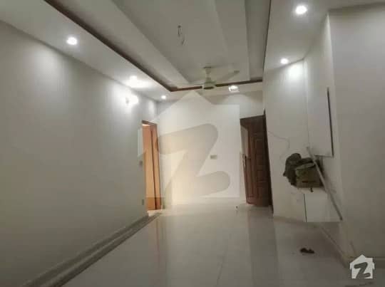 کینال گارڈن لاہور میں 2 کمروں کا 4 مرلہ فلیٹ 20 ہزار میں کرایہ پر دستیاب ہے۔