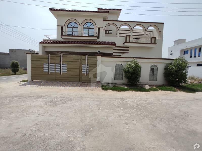 Stunning 2250  Square Feet House In Askari Bypass Available