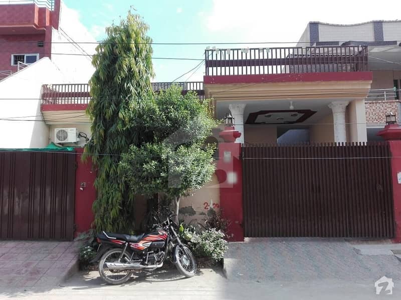 ملتان روڈ لاہور میں 4 کمروں کا 14 مرلہ مکان 1.4 کروڑ میں برائے فروخت۔