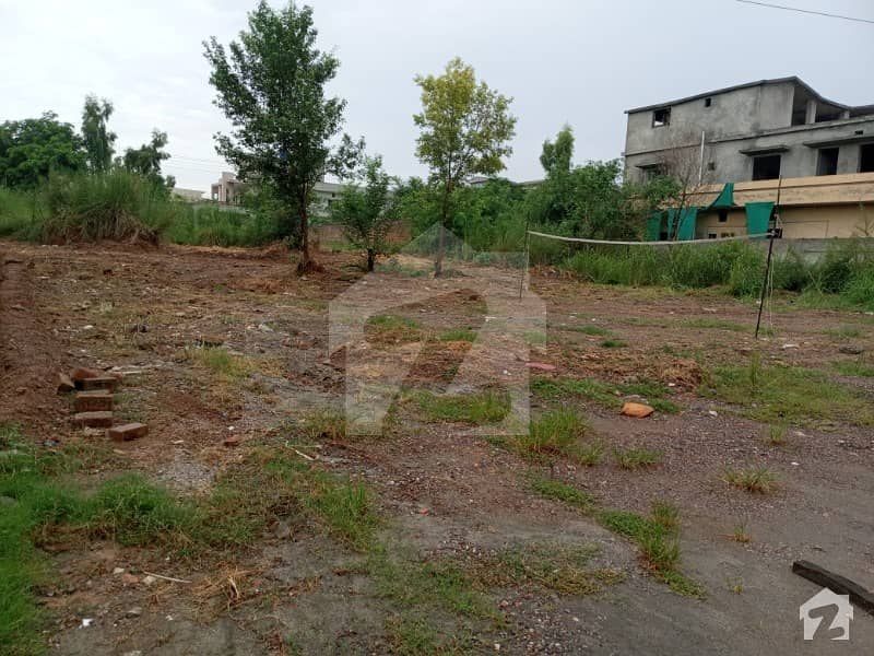 آغوش فیز 1 آغوش اسلام آباد میں 1 کنال رہائشی پلاٹ 82 لاکھ میں برائے فروخت۔ آغوش فیز 1 آغوش اسلام آباد میں 1 کنال رہائشی پلاٹ 82 لاکھ میں برائے فروخت۔