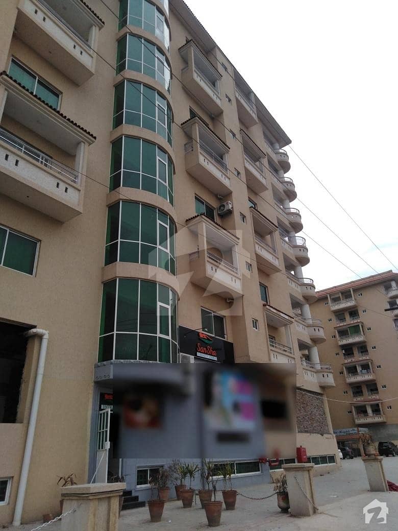 ڈین ہائٹس حیات آباد پشاور میں 4 کمروں کا 7 مرلہ فلیٹ 1.96 کروڑ میں برائے فروخت۔