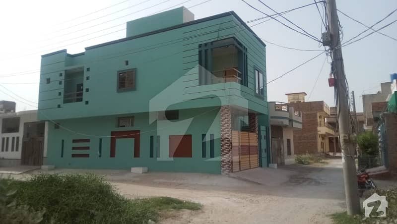 چک 11پی ایسٹ رحیم یار خان میں 5 کمروں کا 6 مرلہ مکان 65 لاکھ میں برائے فروخت۔