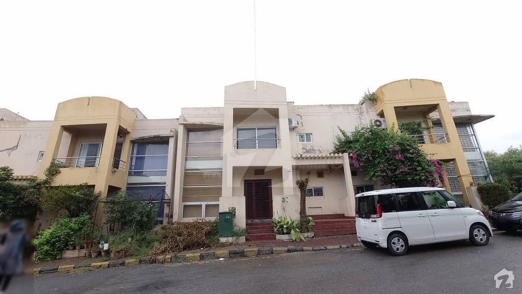 Single Unit House Is Available For Sale In A Block