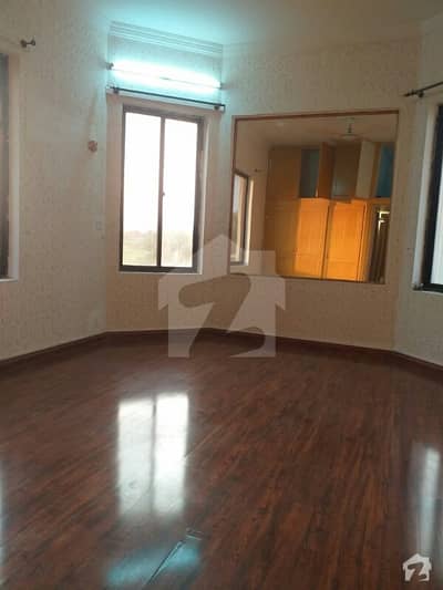 Beautifull Upper Portion For Rent In F-11 Beautifull Upper Portion For Rent In F-11