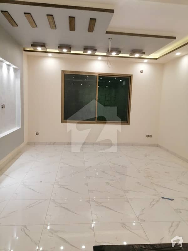 240 Sq Yard Portion 2nd Floor With Roof In Gulshan E Iqbal Block 13d2