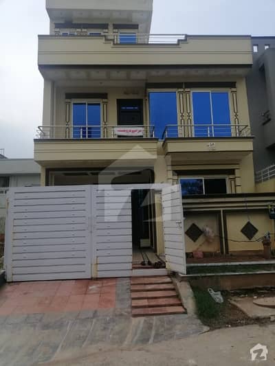 Brand New Sun Facing Modern Luxury 4.4 Marla House For Sale Brand New Sun Facing Modern Luxury 4.4 Marla House For Sale