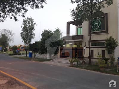بحریہ نشیمن ۔ سن فلاور بحریہ نشیمن لاہور میں 3 کمروں کا 5 مرلہ مکان 90 لاکھ میں برائے فروخت۔ بحریہ نشیمن ۔ سن فلاور بحریہ نشیمن لاہور میں 3 کمروں کا 5 مرلہ مکان 90 لاکھ میں برائے فروخت۔