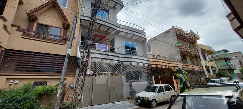 فضل ٹاؤن راولپنڈی میں 6 کمروں کا 5 مرلہ مکان 1.35 کروڑ میں برائے فروخت۔
