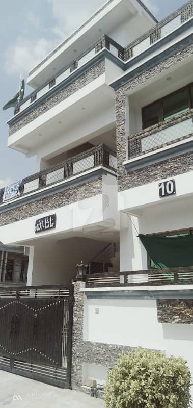 جناح گارڈنز ۔ بلاک بی جناح گارڈنز ایف ای سی ایچ ایس اسلام آباد میں 3 کمروں کا 7 مرلہ مکان 1 کروڑ میں برائے فروخت۔