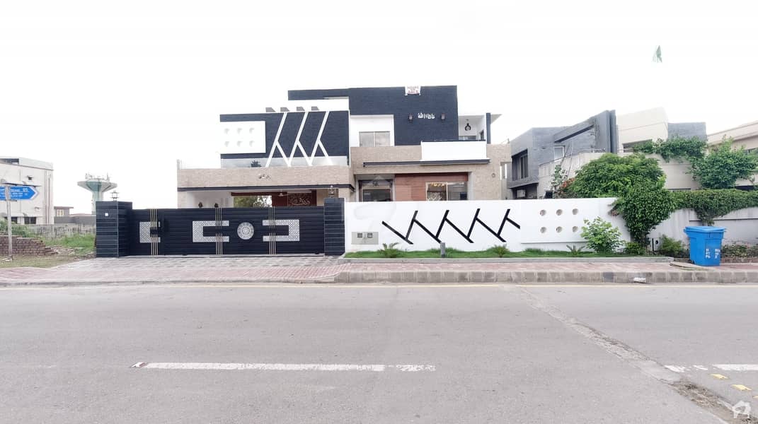 Brand New Triple Storey House Is Available For Sale