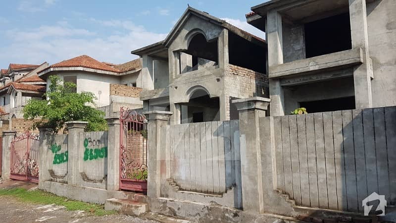 6 Bed Double Storey Gray Structure For Sale On 22 Marla