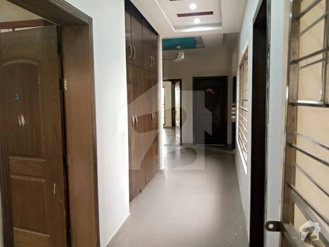 15 Marla Slightly Used Upper Portion Available For Rent In Dha Phase 8 In Very Reasonable Rent