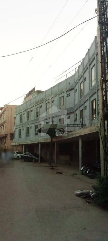 راجا بازار راولپنڈی میں 1.45 کنال عمارت 13.5 کروڑ میں برائے فروخت۔