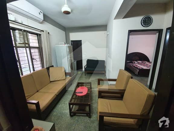 لیبر کالونی لاہور میں 2 کمروں کا 3 مرلہ فلیٹ 28 لاکھ میں برائے فروخت۔