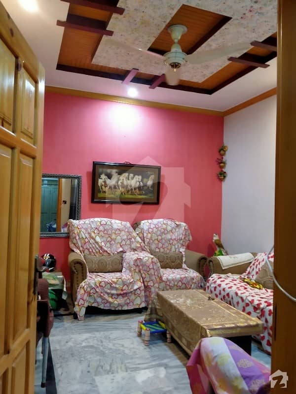 واہ لِنک روڈ واہ میں 2 کمروں کا 5 مرلہ مکان 52 لاکھ میں برائے فروخت۔