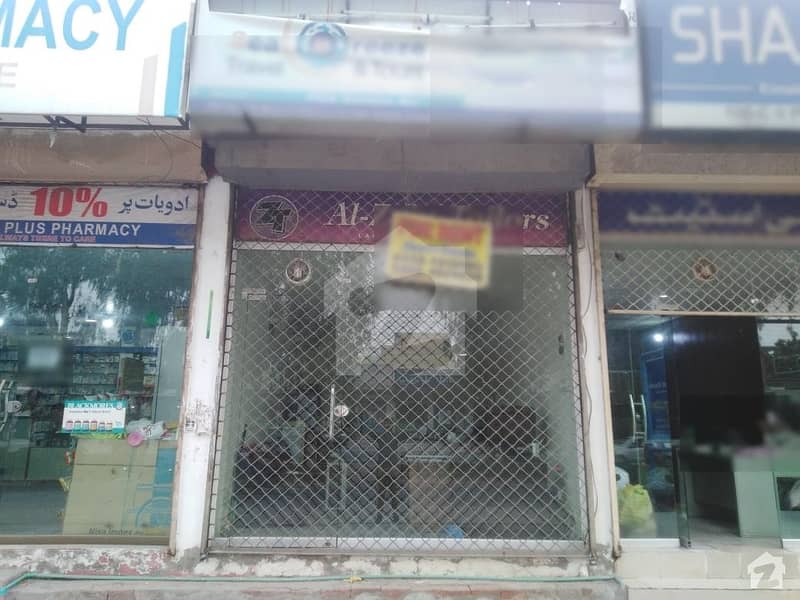 Shop Of 220  Square Feet For Rent In Punjab Govt Employees Society