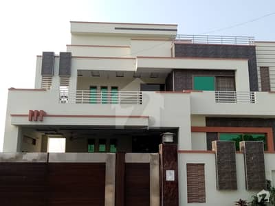 1 Kanal House In DC Colony Is Available 1 Kanal House In DC Colony Is Available