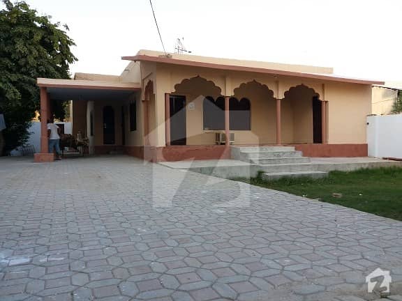 House In Shah Sikandar Road Sized 10366  Square Feet Is Available