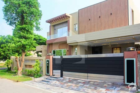 Corner 1 Kanal Brand New Owner Build Fully Basement 8 Beds Bungalow Mazhar Munir Style For Sale Corner 1 Kanal Brand New Owner Build Fully Basement 8 Beds Bungalow Mazhar Munir Style For Sale