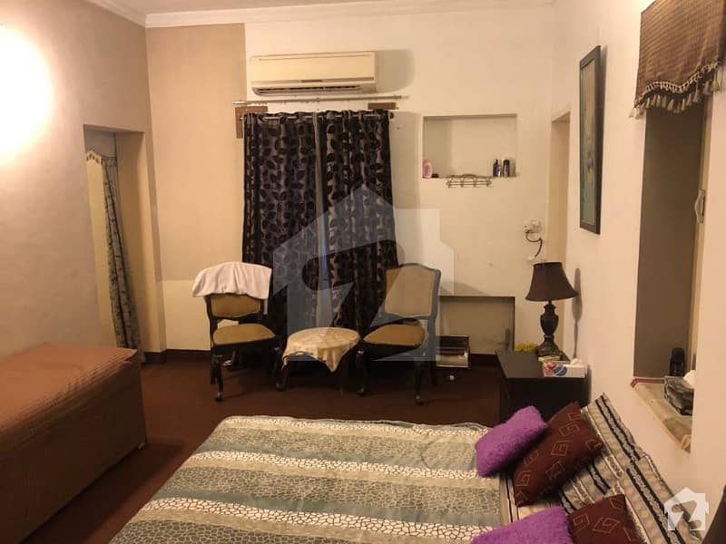 Room For Rent In DHA Phase 3