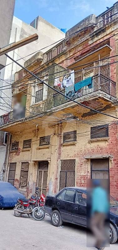 5 Marla Corner House For Sale In Commercial Zone At Ideal Location