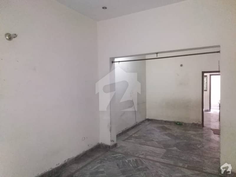 1125  Square Feet Lower Portion Available For Rent In Johar Town
