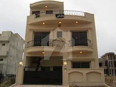 5 Marla Used House For Sale In Bahria Town Phase 8 Sector M 1 Year Old