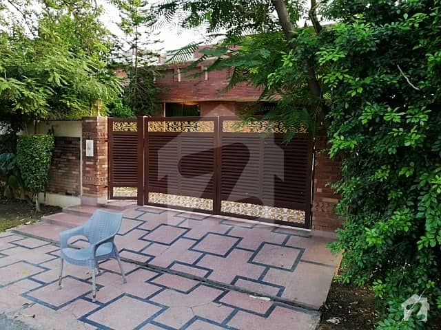 Dha Phase 2 1 Kanal Old House For Sale Good Location