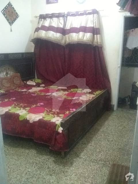 Working Lady In  Bungalow Furnished Room Attached Washroom Comm Kitchen Lounge All Utilities Including Dha7 Ext