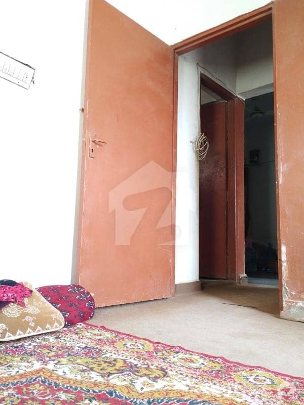 1250  Square Feet Flat For Sale In Gulistan-E-Jauhar