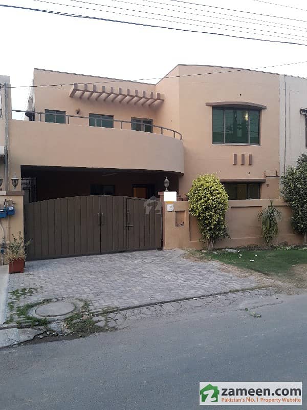 10 Marla Haider Design House Available For Sale