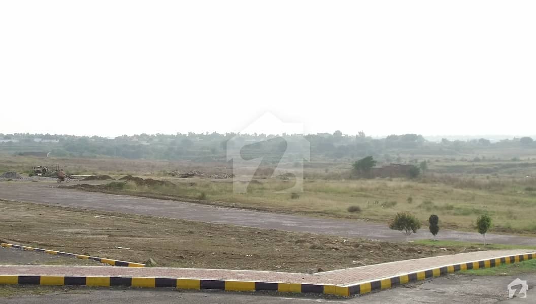 4500  Square Feet Residential Plot For Sale In Beautiful University Town - Block E