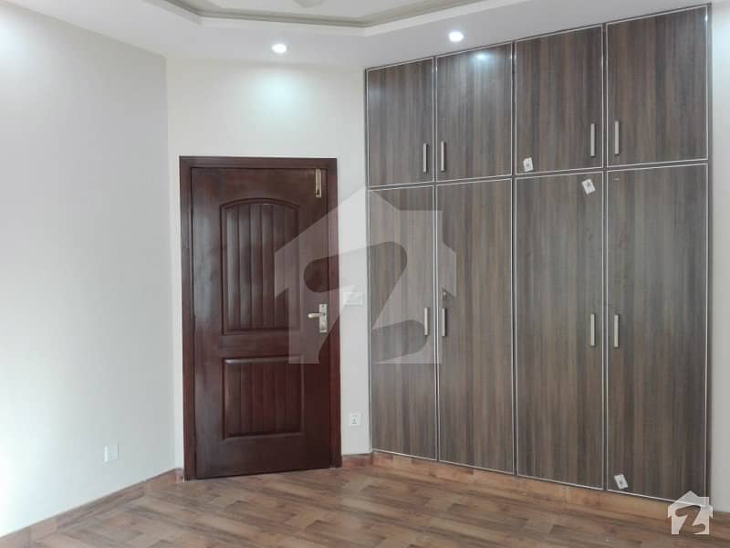 5 Marla House In Paragon City For Rent