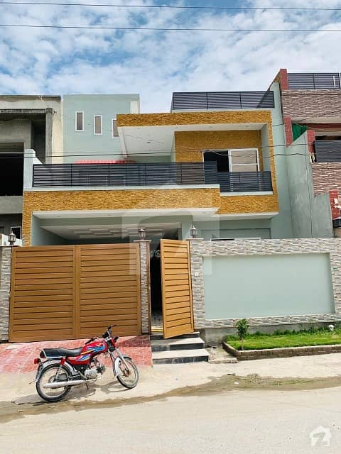 ورسک روڈ پشاور میں 6 کمروں کا 8 مرلہ مکان 2.1 کروڑ میں برائے فروخت۔