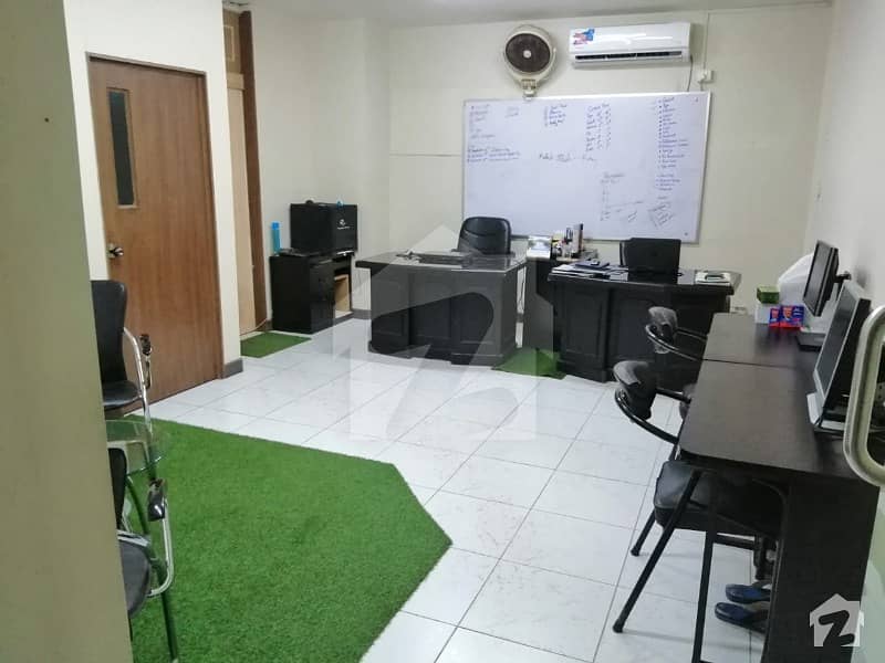 Furnished Office At Trade Tower Building 7th Floor