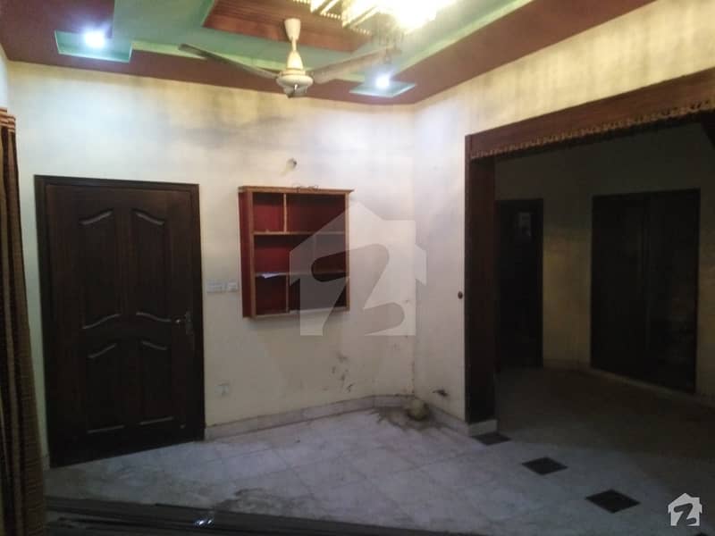 In Johar Town House Sized 675  Square Feet For Rent