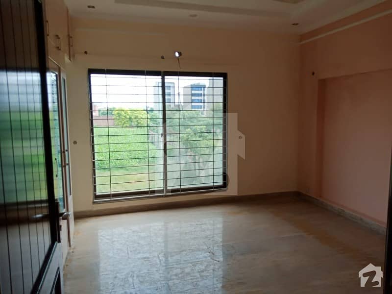 Dha Phase 5 Block D 5 Marla 3 Bed Luxury House For Rent