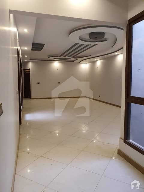 2520  Square Feet House In Central Gulistan-E-Jauhar For Sale