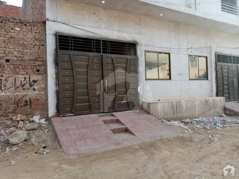 923  Square Feet House Is Available For Sale In Shah Din Road
