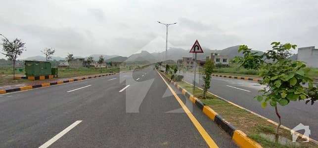 بی ۔ 17 اسلام آباد میں 1 کنال رہائشی پلاٹ 95 لاکھ میں برائے فروخت۔ بی ۔ 17 اسلام آباد میں 1 کنال رہائشی پلاٹ 95 لاکھ میں برائے فروخت۔