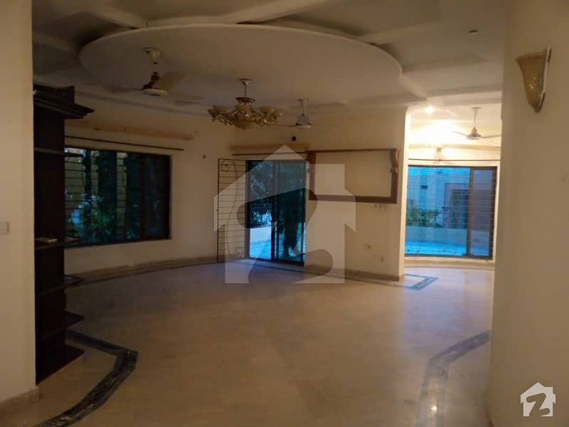 One Kanal Upper Portion With Separate Gate For Rent In DHA Phase 4