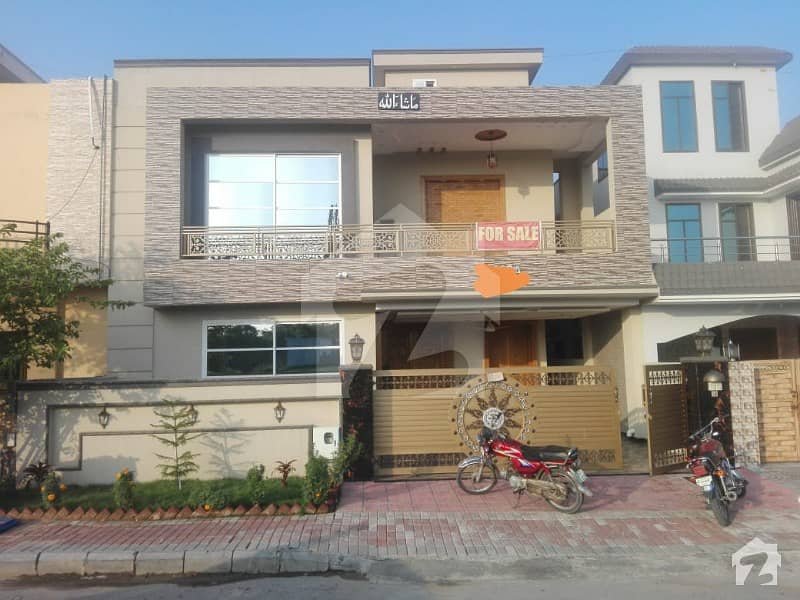 Bahria Town Luxury 10 Marla House For Sale