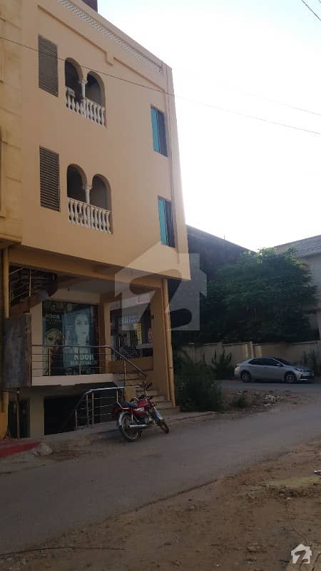 پاکستان ٹاؤن - فیز 1 پاکستان ٹاؤن اسلام آباد میں 5 کمروں کا 3 مرلہ عمارت 1.5 کروڑ میں برائے فروخت۔