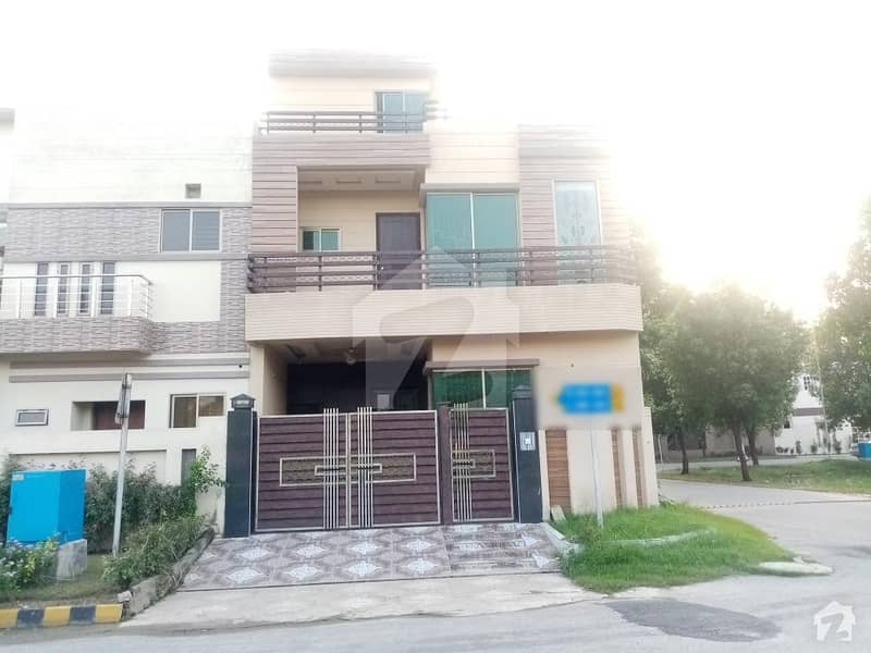 1125  Square Feet House In Citi Housing Society Is Available