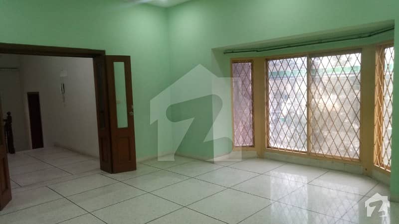 01 Kanal Used Upper Portion Phase 2 Dha Lahore For Rent