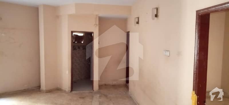 750  Square Feet Flat Available For Rent In North Nazimabad