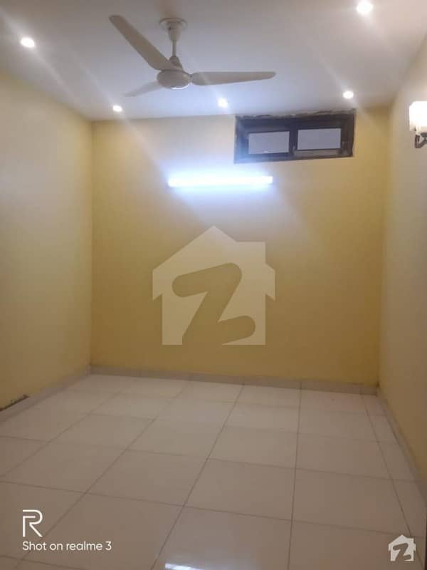 ڈی ایچ اے فیز 7 ایکسٹینشن ڈی ایچ اے ڈیفینس کراچی میں 5 کمروں کا 6 مرلہ مکان 5 کروڑ میں برائے فروخت۔