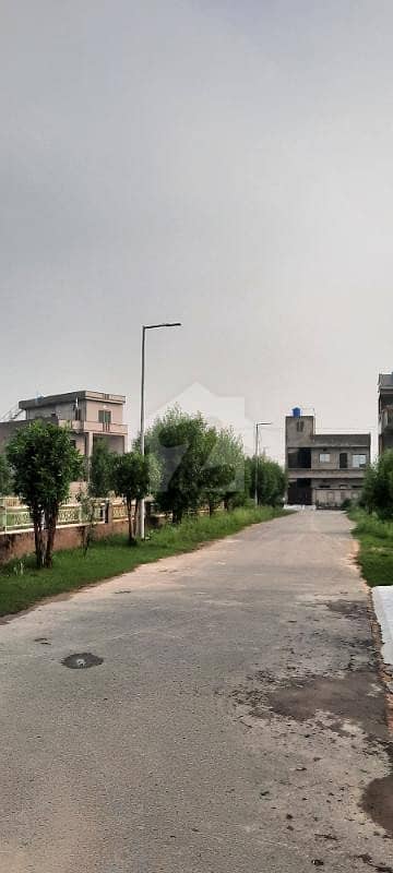 ایڈن ریزیڈینشیا ایڈن لاہور میں 10 مرلہ رہائشی پلاٹ 56 لاکھ میں برائے فروخت۔